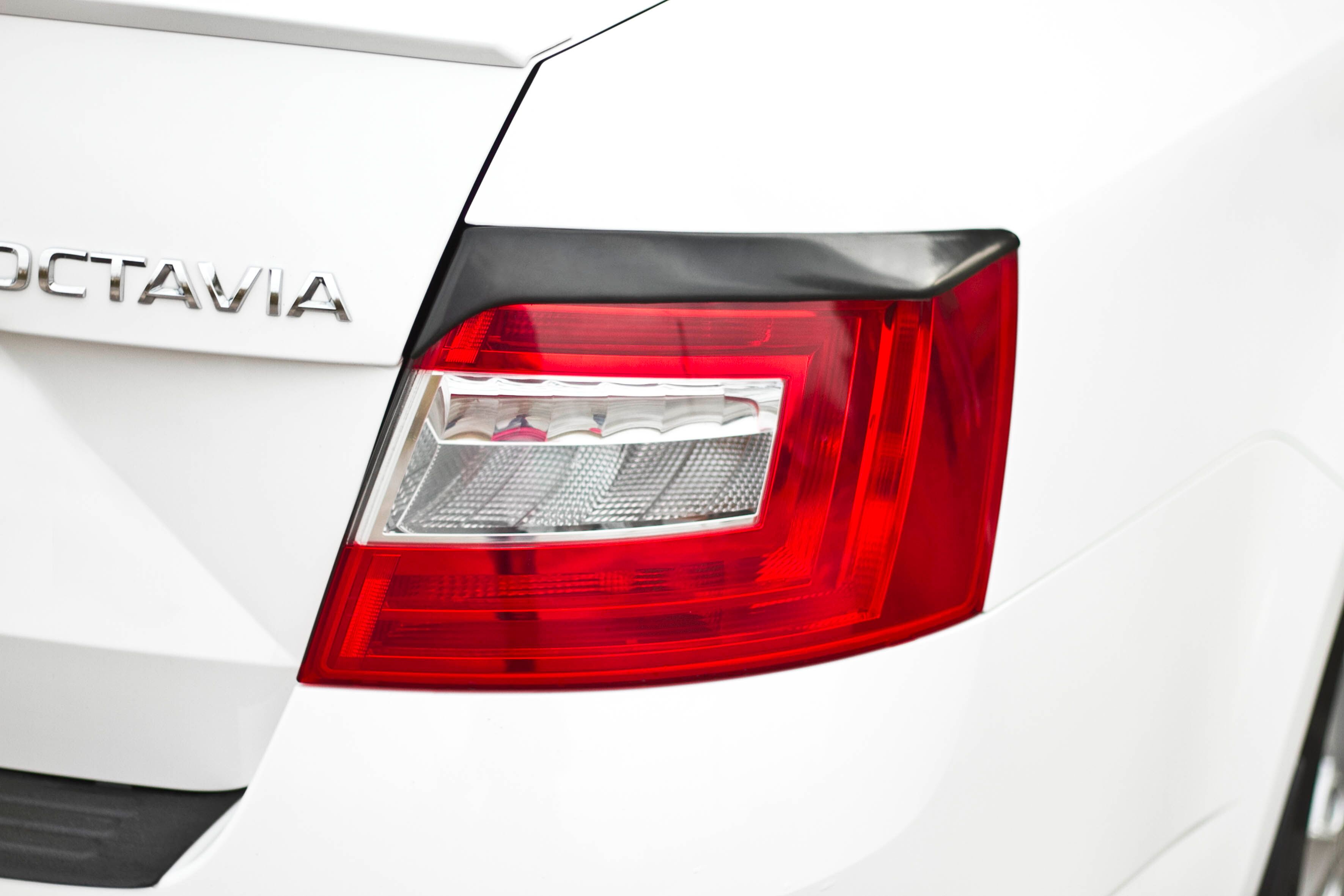 накладки на задние фонари (реснички) skoda octavia a7 2014-2017 (iii дорестайлинг) nakladki-na-zadnie-fonari-resnichki-skoda-octavia-a7-2014-2017-iii-dorestayling